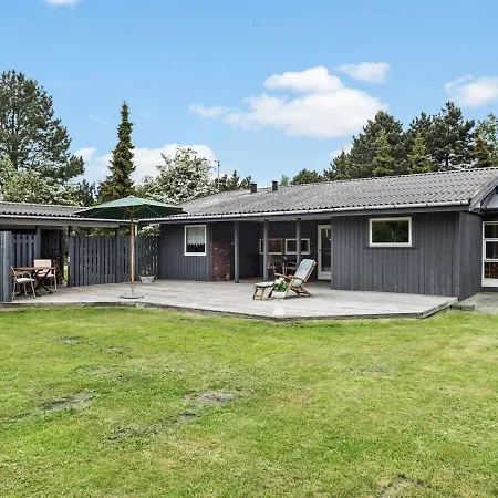 Holiday home Linda - 600m From The Sea In Sealand By Interhome *
