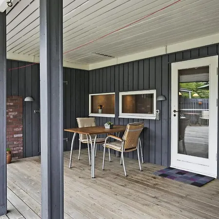 Holiday home Linda - 600m From The Sea In Sealand By Interhome