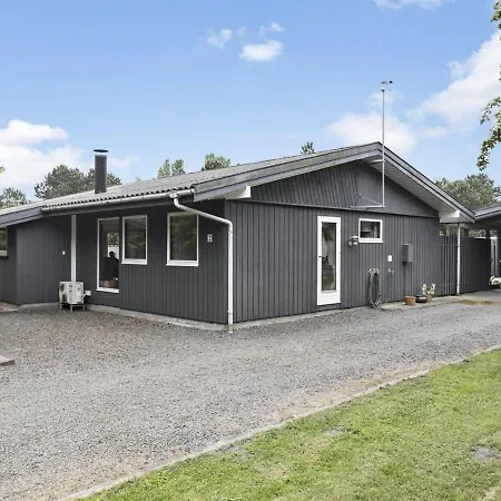 Holiday home Linda - 600m From The Sea In Sealand By Interhome Yderby
